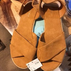 Women slip on suede sandals